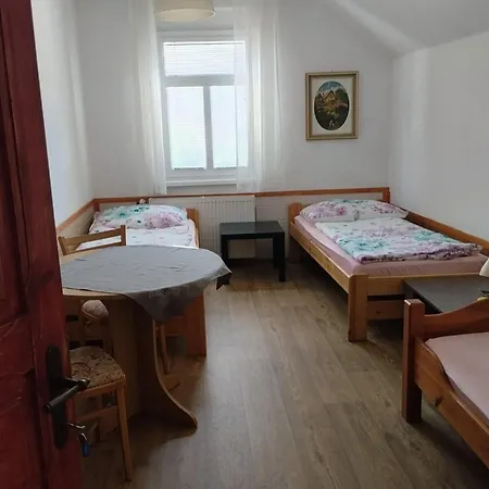 Hospůdka U Pinců, Rataje nad Sázavou